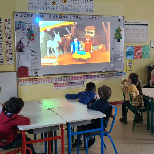 heure pastorale pour les classes de maternelle à l'école Saint-Patern de Louvigné-de-Bais